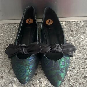 Elegant Floral Women's Flats with Bow